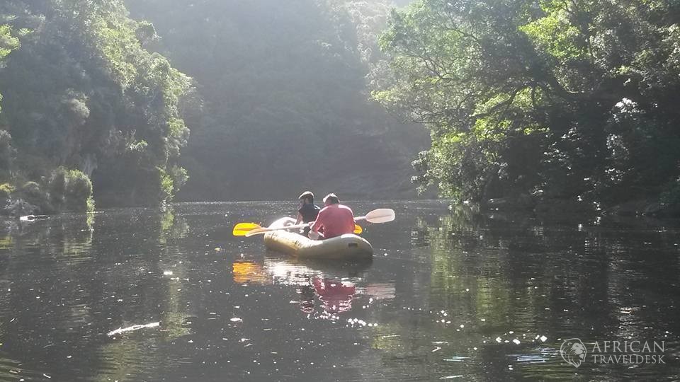 wilderness-canoeing-nature